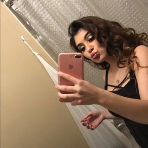 Meet your Posher, Rita